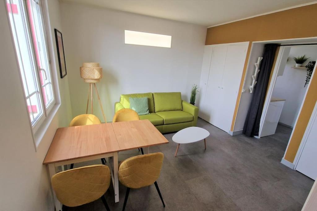 Appartement Ouistreham Proche Centre Et Plage Extérieur photo